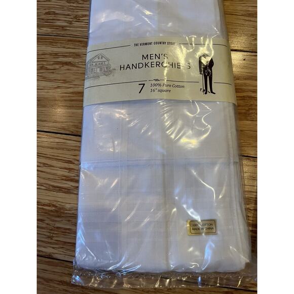The Vermont County Store 14 Handkerchiefs 16” Square NWT Men’s Blue & White - Picture 2 of 3